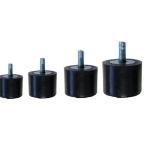 Podstawy-antywibracyjne-w-czterech-rozmiarach-stojace-w-rzedzie.-Podstawy-gumowe-z-wystajaca-posrodku-sruba-montazowa.