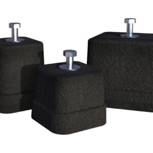 Trzy-podstawy-gumowe,-w-roznych-rozmiarach-w-kolorze-czarnym-z-srubami-montazowymi-od-gory.